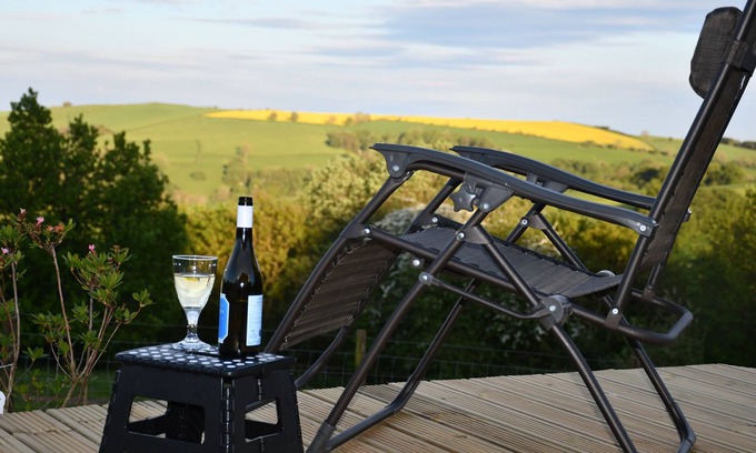 Knighton Ski Chalet | Longwood Lodges (Luxury Log Cabin with hot tub)