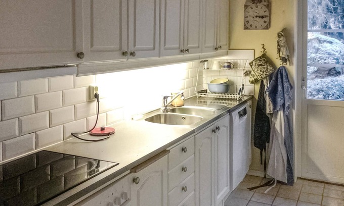 Laggarsvik House | Look forward to a relaxing vacation near the sea in this beautiful vacation home!
