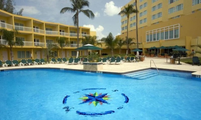 Isla Verde House | Look No Further! Surfing, Wildlife Viewing, Fishing, Shopping Water Sports