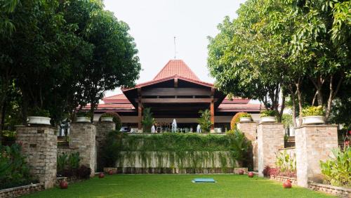 Colomadu Resort | Lorin Solo Hotel