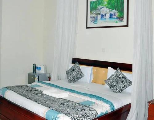 Rukungiri Hotel | Lorycon Hotel Rukungiri