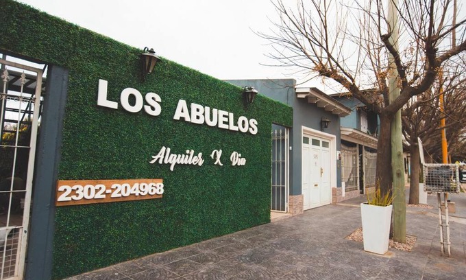 General Pico Apartment | Los Abuelos