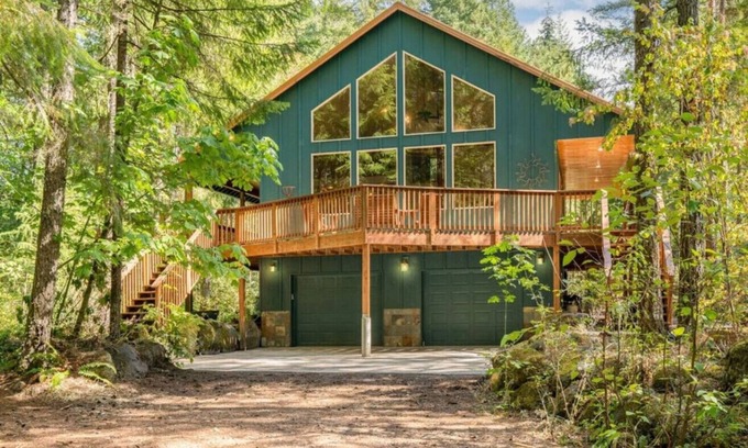 Mount Hood Village House | Lost Shelter Chalet- Rhododendron