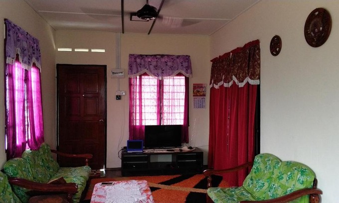 Sungai Baru Tengah House | LOT7040