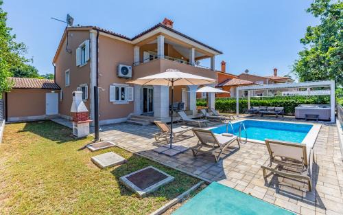 Valdebek Villa | Lotus Villas Resort