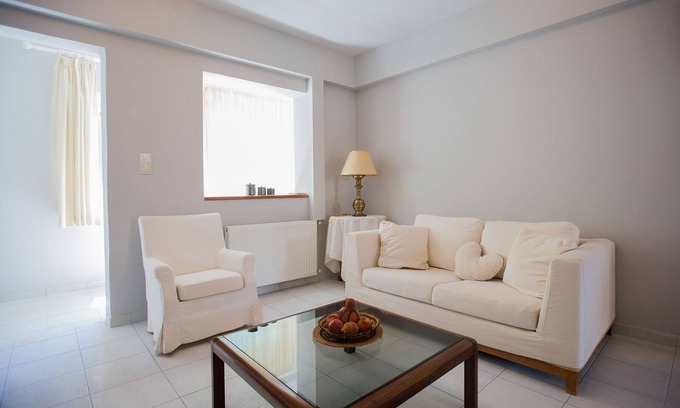 Loutraki Apartment | Loutraki home near the beach and the city centre