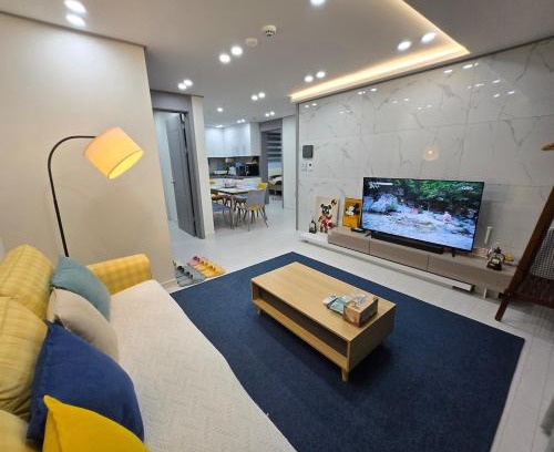 Sinwol-dong House | Love & Travel House