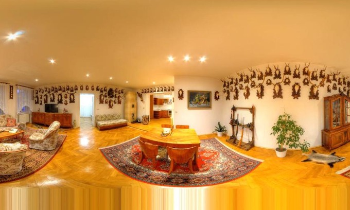 Frenstat pod Radhostem House | Lovecký Apartmán na náměstí ve Frenštátě pod Radhoštěm