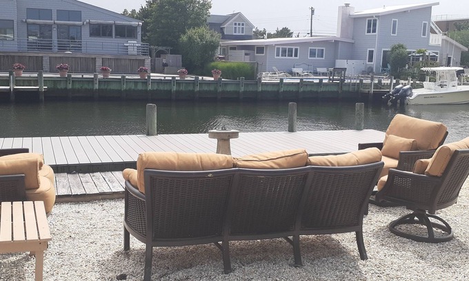 Loveladies House | Loveladies Lagoonfront, 3 BR, sleeps 8, 1.5 bath, Private Beach Parking pass