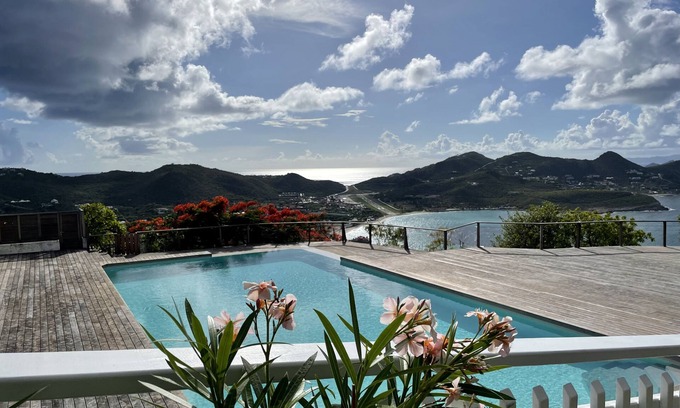 Morne Criquet Apartment | Lovely 2 bedrooms apartment, sea view and infinity pool