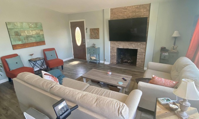Del Obispo Condo | Lovely 3-Bed home, private yard, 1 mi to beach. AVAIL MAY - OCT 2023