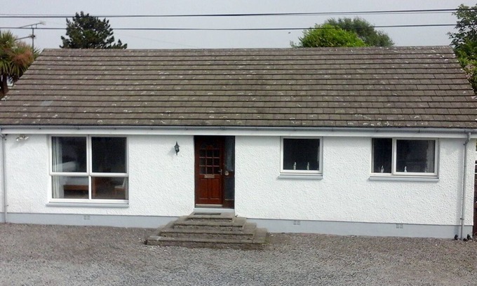 Damnaglaur House | Lovely 3 Bedroom Bungalow Located in Drummore