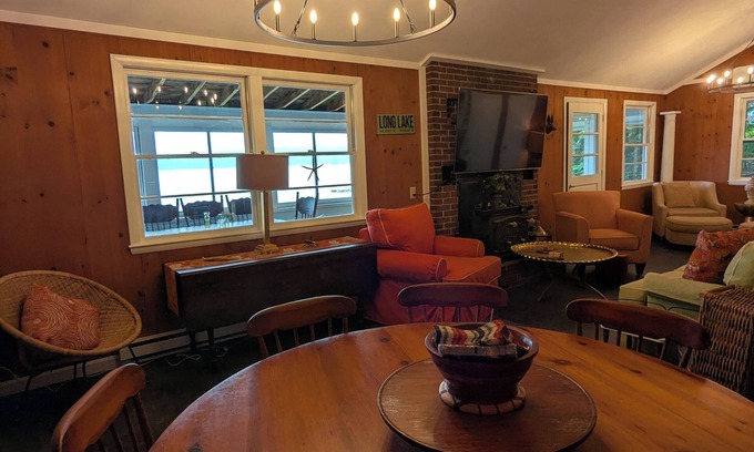 Bridgton Cottage | Lovely 3-bedroom cottage with dock and lake frontage on Long Lake in Bridgton