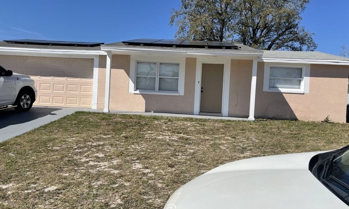 Jasmine Lakes House | Lovely 4-bedroom house with fitness room, WiFi in Port Richey