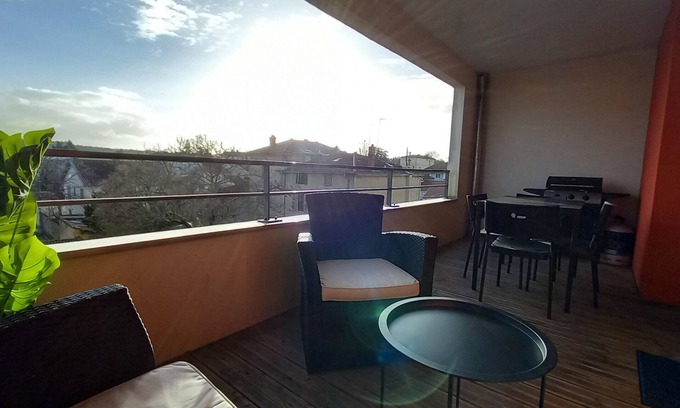 Pierre-Benite Apartment | Lovely and confortable apartment, 2 bedrooms and 3 beds, near the center of Lyon