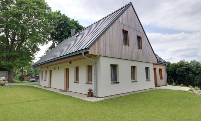 Tanvald Apartment | Lovely apartment for 4 guests with WIFI, TV, terrace and parking