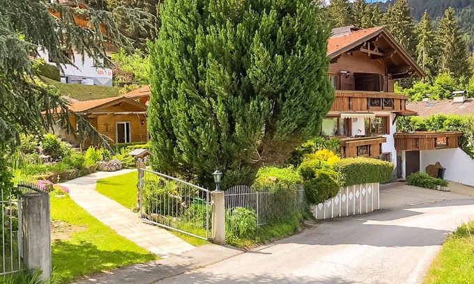 Sellrain Apartment | Lovely apartment for 6 people with WIFI, TV, balcony and parking