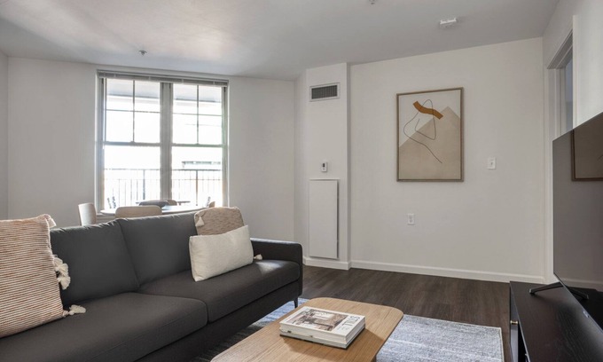 Mid-Cambridge Apartment | Lovely Central Square 2BR w/Gym, nr T, by Blueground