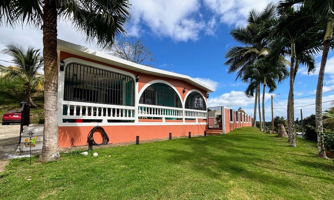 Tejas House | Lovely country home with private pool in the hills above the town Las Piedras.