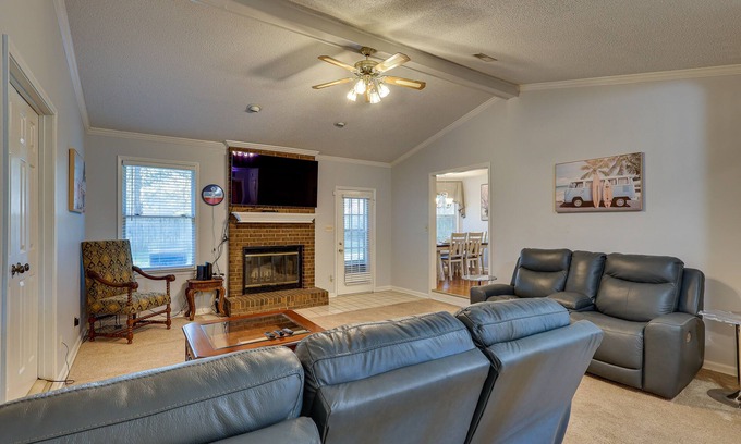 Decatur House | Lovely Decatur Home w/Yard ~ 6 Mi to Town!