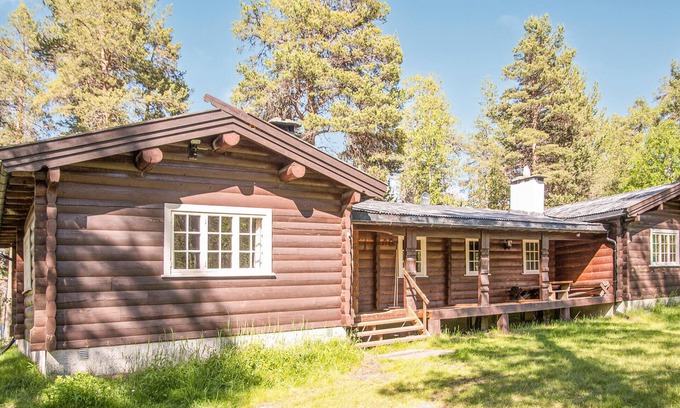 Engerdal Municipality House | Lovely home in Drevsjø with lake view