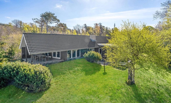 Ordrup House | Lovely home in Fårevejle with WiFi