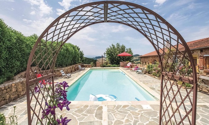 Thizy-les-Bourgs House | Lovely home in Thizy-les-Bourgs