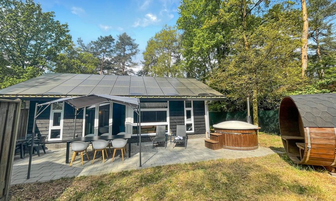 Langstraat House | Lovely home in Meijel with WiFi
