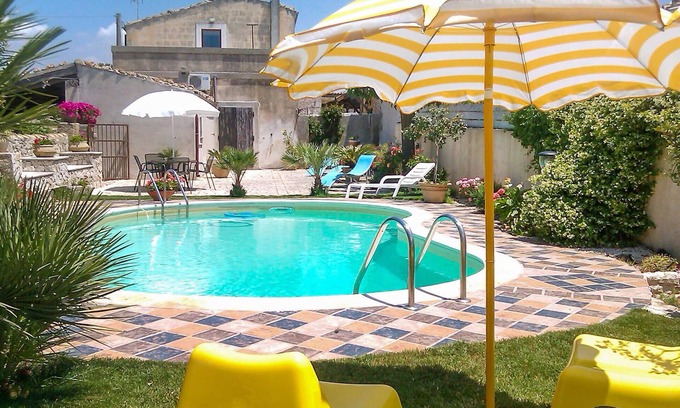 Tresauro House | Lovely home in Ragusa