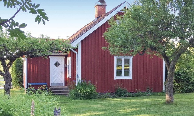Solnehult House | Lovely home in Vimmerby with lake view