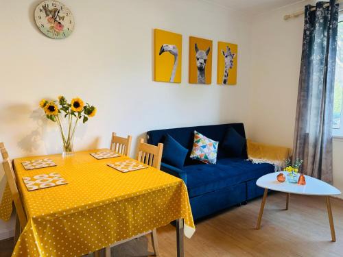 Ellemford Apartment | Lovely Maindoor flat at Murrayfield with Gardens