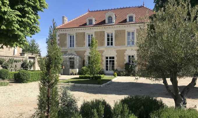 Genac-Bignac House | Lovely Maison: Private Pool; Idyllic Park-like Grounds by Cognac & Angouleme