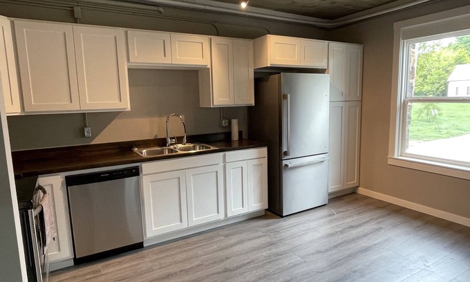 Hindsville Apartment | Lovely one bedroom loft
