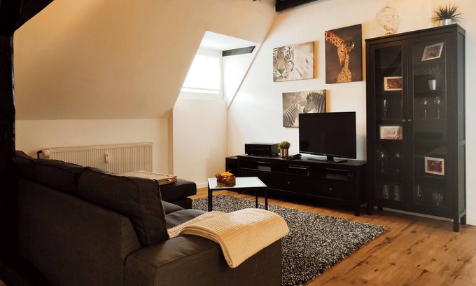 Heinsberg Apartment | Lovingly converted 90 sqm attic apartment. Experience idyllic Selfkant.