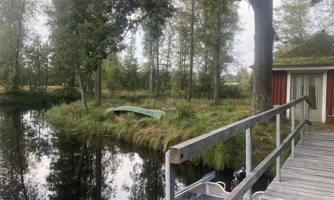 Annerstad House | Lovingly furnished holiday home on the river and near the lake, perfect for fishing and relaxing