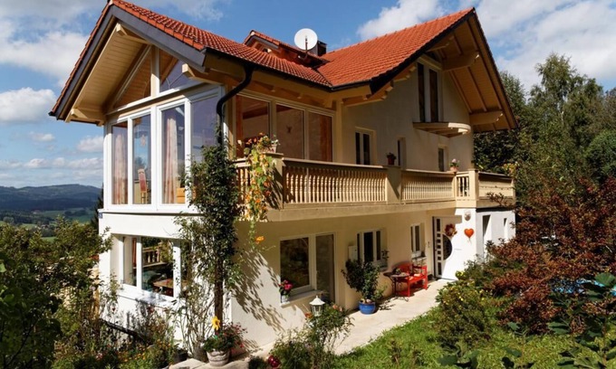 Zachenberg House | Lovingly furnished vacation apartments with pool/whirlpool/central, quiet locon