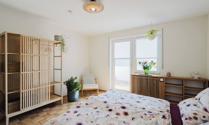 Weiden in der Oberpfalz Apartment | Lovingly renovated and furnished apartment for 4 people in a central location