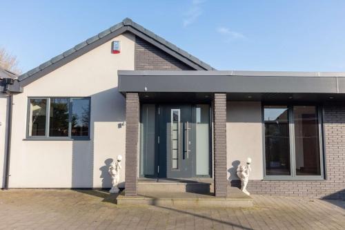 Mapperley House | LT Luxury Let