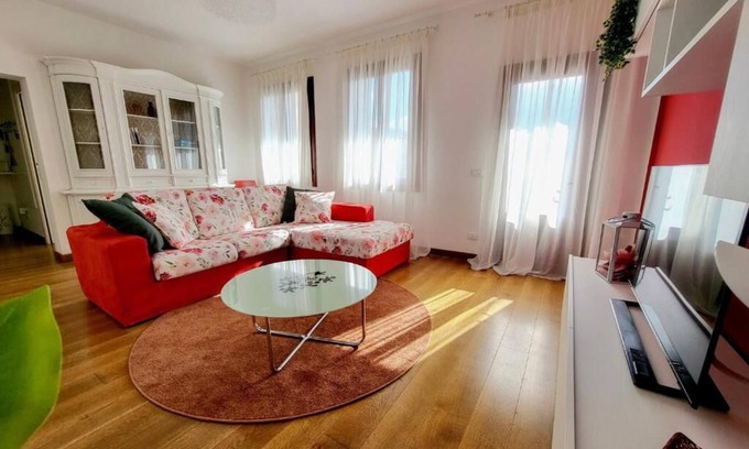 Vittorio Veneto Apartment | Lucia Apartment. Spacious apartment in the heart of Serravalle in Vittorio V.to
