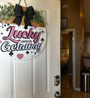 Eagle Pass Villa | Lucky Getaway