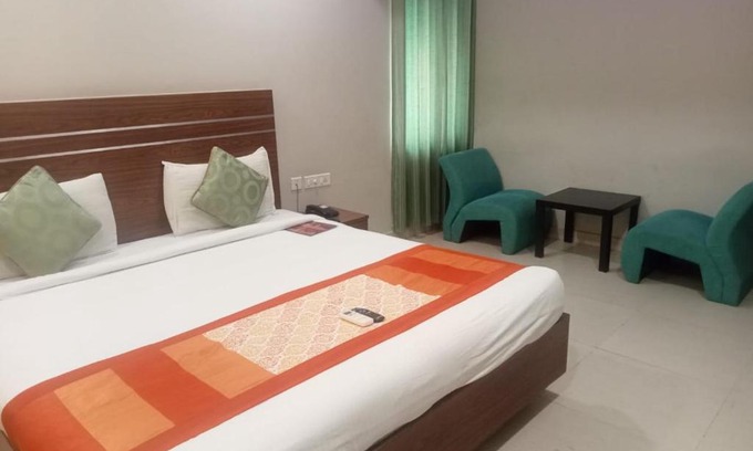 Lakdi Ka Pul Hotel | Lucky Hotel and Restaurants- Lakdikapul