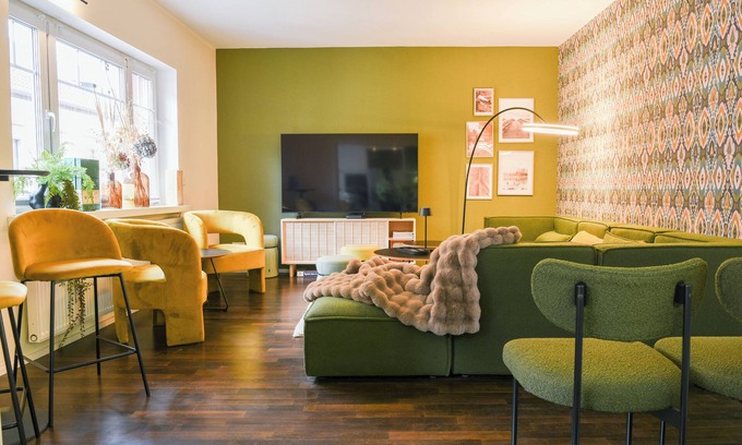 Gruenstadt House | LUI Guesthouse - stylish family home in the heart of the wine region