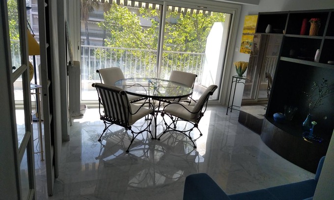 Carnot Apartment | Lumineux Appartement Moderne à 10 Minutes de la Croisette Idéal Pour un Couple