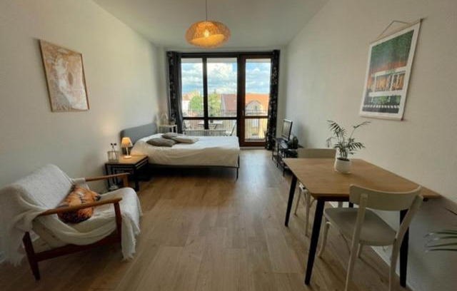 Montigny-les-Metz Apartment | Lumineux Studio 30m2 / Balcon / Proche Gare et Ville