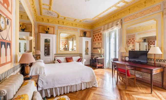 Palacio Apartment | Luminous Indian Suite with Two Balconies in Opera