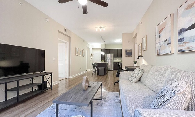 Carver City - Lincoln Gardens Apartment | Lush Courtyard Views with Luxury Amenities in Westshore