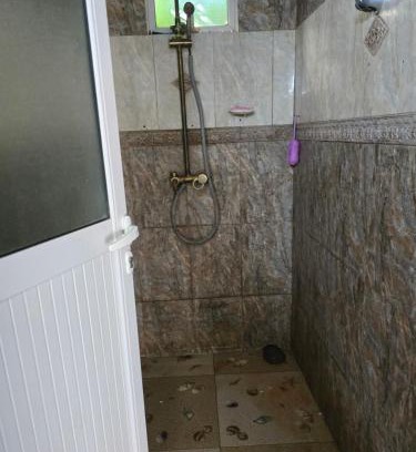 Midlands House | Luvish guest house
