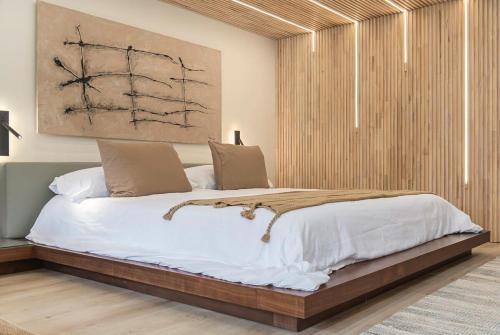 Aksarben - Elmwood Park Apartment | Lux Studio Oasis Hot Tub Cozy Heated Floors