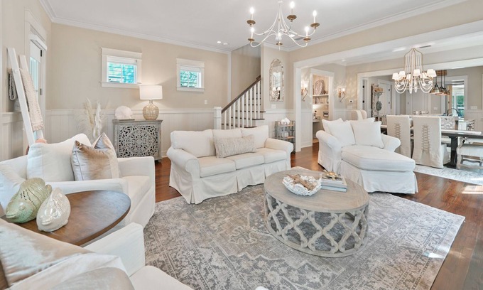 Watercolor House | LUX Watercolor 4 BD, Beach Club PF, Pool Golf Cart