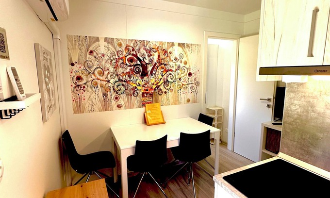 Agarn House | Luxcube 3 Komplette 2 Zimmer Unterkunft 27qm für bis zu 3 Erwachsenen Personen